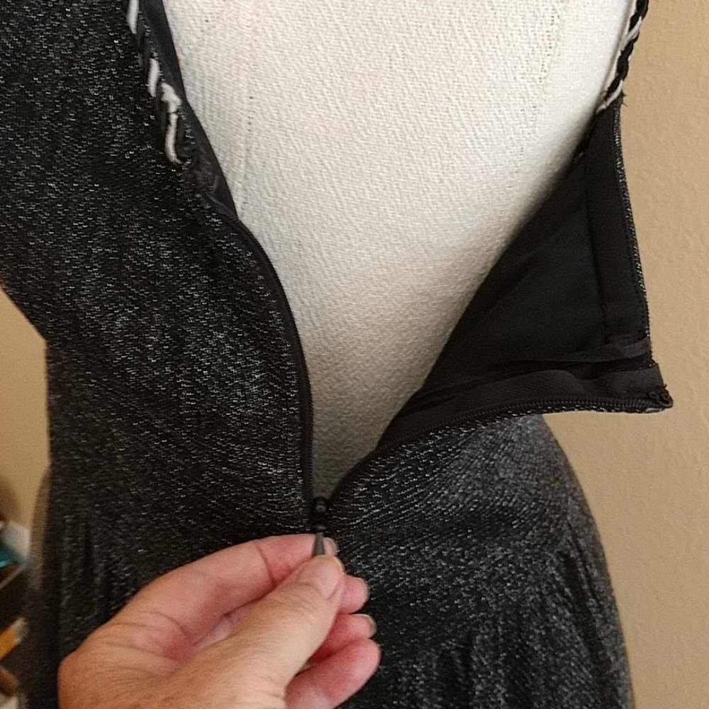 Sangria Fitted Black Dress Size 12 - Picture 8 of 12